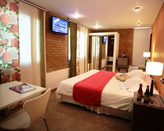 Hotel Antiguo Camino - Villa General Belgrano - Bedroom
