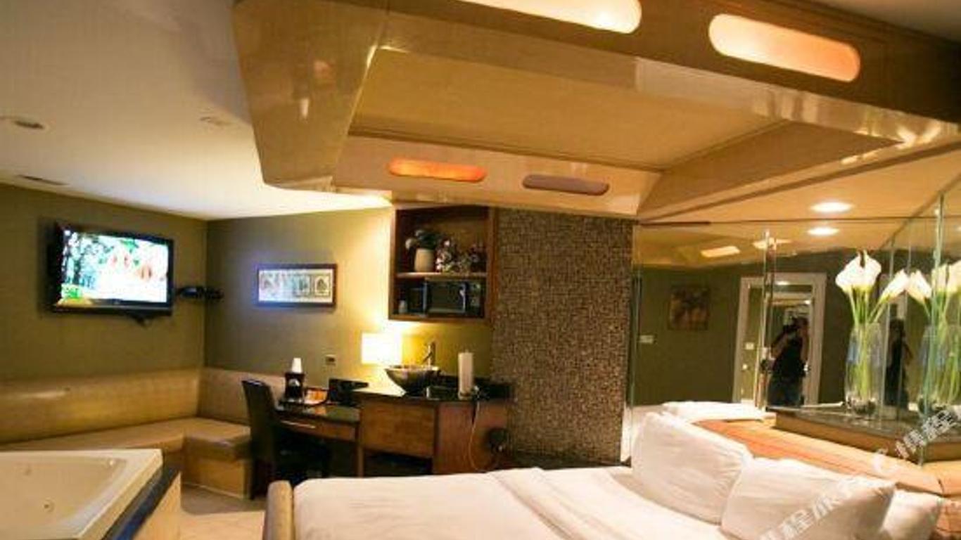 ذا شامبين لودج آند لوكشري سويتس