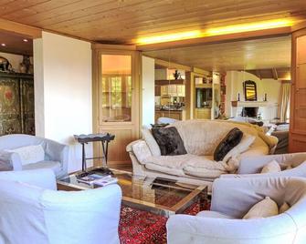 Holiday Home Chalet Rebhalde by Interhome - Schonried - Living room