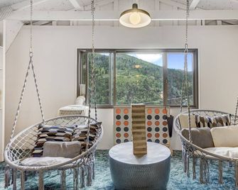 Lower Stone Lodge - Hot Tub - Game Room - Lower Unit - Cascade-Chipita Park