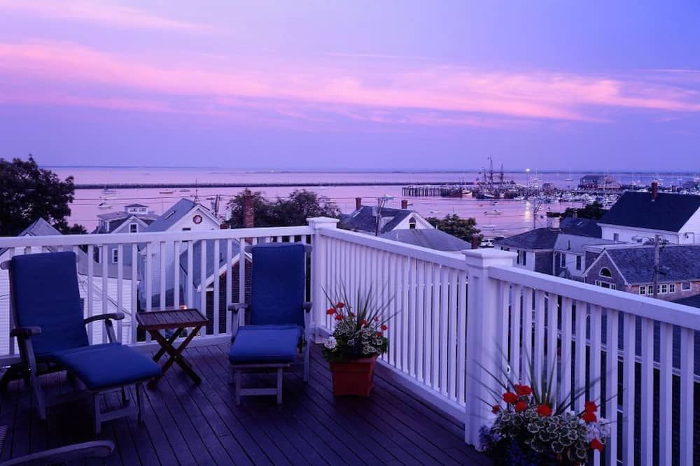 بينشمارك إن - بروفينستون - شرفة