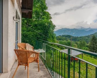 Nel Verde di Rovenza by Wonderful Italy - Bellagio - Balcone
