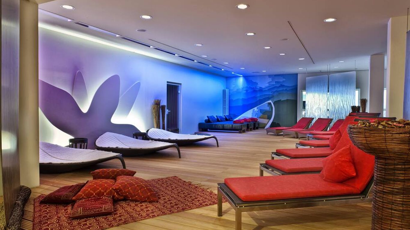 Maximilian Grand Hotel