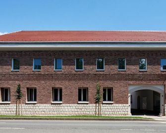 Tokajvár Hotel - Tokaj - Edificio