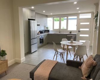 Beach Hideaway At Henley - Henley Beach - Sala de estar