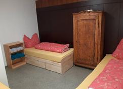 St Maximin City Ferienwohnungen - Trier - Schlafzimmer