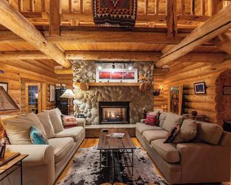 Little Bear Lodge - Spectacular Views & Wildlife - Gallatin Gateway - Sala de estar