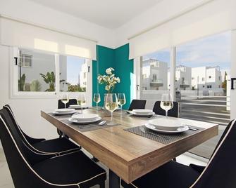 Villa Atlantia - Nissi Beach Area - Ayia Napa - Dining room
