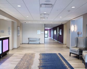 Hampton Inn & Suites Des Moines/Urbandale - Urbandale - Lobby