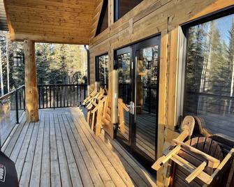 Rocky Mountain Cottage - Nordegg - Balcony