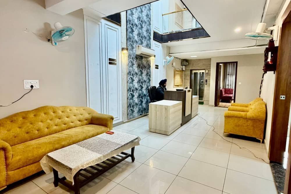 Hotel Maria - Zerakpur