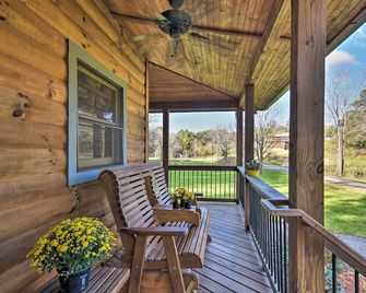 Cozy Country Cabin W/Deck 15 Mins To Asheville! - Weaverville - Balcony