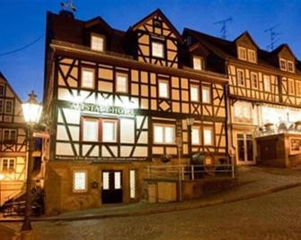 Altstadt-Hotel Gelnhausen - Gelnhausen - Gebäude