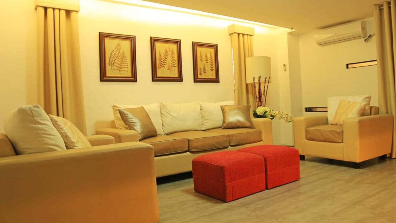 Travelbee Business Inn