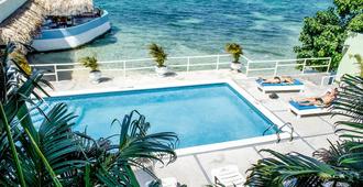 大洋棕櫚林旅館 - 歐丘里歐 - 游泳池
