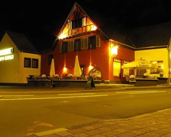 Harmony beim Holzschnitzer - Dreis-Brück - Bâtiment