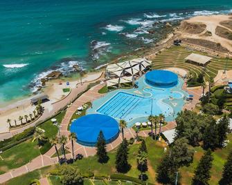 Resort Hadera by Jacob Hotels - H̱adera - Pool