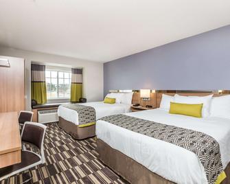Microtel Inn & Suites by Wyndham Beaver Falls - Beaver Falls - Bedroom
