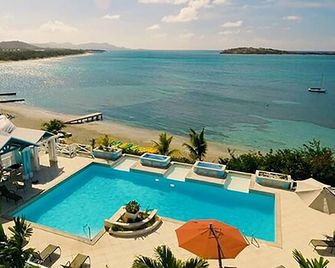 Bungalows on the Bay - قسم كريستيانستيد - حوض السباحة