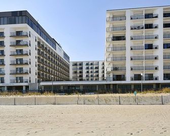 Linens Included! Horizon Views Of Ocean From All Roomsbroceanfront/Boardwalk Building/Rooftop Pool Unit 213 - Rehoboth Beach - Building