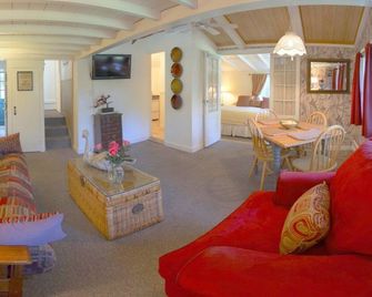 Lamb and Lion Inn - Barnstable - Obývací pokoj