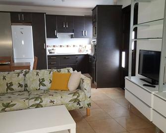 Monteprimero Vacation Housing 2 - Valverde - Living room