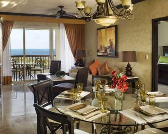 Villa Del Palmar, Cancun 2br 5-Star - One & Three Br Also Available..Inquire - איסלה מוחרס - חדר אוכל