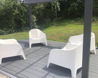 Holiday Home Provence with Pool - Céreste - Patio