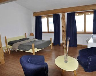 Spacious Accommodation with a Jacuzzi Tub for a Getaway near Fort St. John, British Columbia - Hudson's Hope