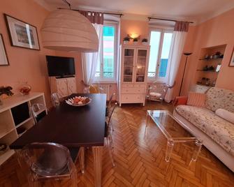 Rosa Tramonto Portofino by PortofinoVacanze - Rapallo - Pokój dzienny