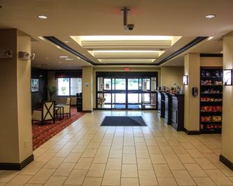 Holiday Inn Express & Suites Cumberland - La Vale By IHG - La Vale - Gebäude
