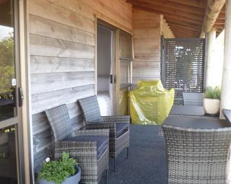 Opua Boutique Seaview Motel - Opua - Patio
