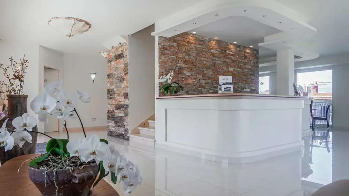 هوتل فاليريا ديل مار