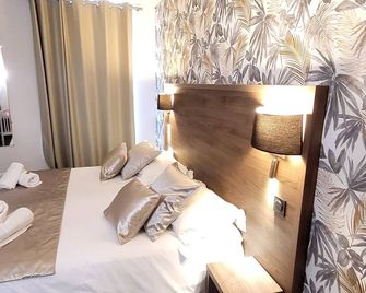 Le Patio De La Dordogne - Souillac - Bedroom