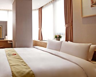 Hotel Skypark Myeongdong III - Seoul - Schlafzimmer