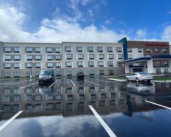 Hampton Inn & Suites Ypsilanti - Ypsilanti - Building