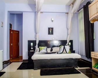 The Starbucks Hotel - Eldoret - Living room