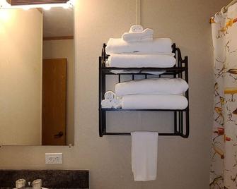 The Lake House - Hillsboro