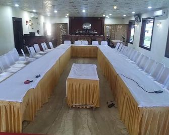 Orchha Club And Resort - Ocr - Orchha - Meeting room
