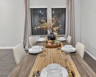 Mongou Vacation Home - Yukon - Sala pranzo