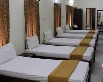 Picnic Hotel and Resort - Phalodi - Habitación