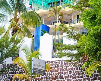 Best Outlook Hotel - Bujumbura - Building