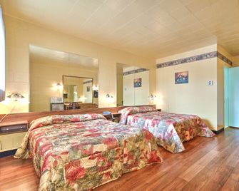 Motel R-100 - ברוסאר