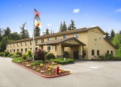 Super 8 by Wyndham Port Angeles at Olympic National Park - Port Angeles - Rakennus