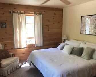Charming ADK Cabin for year-round vacation fun - North River - Habitación
