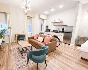 The Loveland Lofts - Loveland - Living room