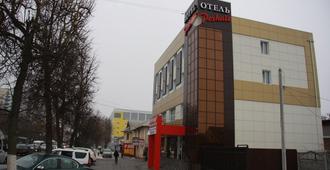 Hotel Poshale - Briansk - Edificio