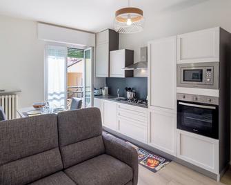 Residenza La Ruota Geranio - Arona - Kitchen