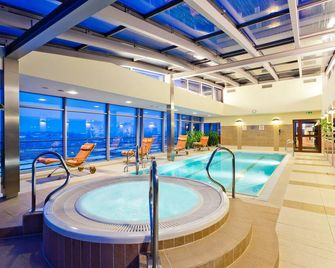 Qubus Hotel Kraków - Krakow - Pool