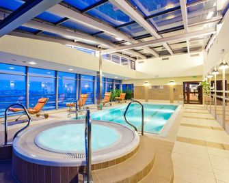 Qubus Hotel Krakow - Cracovia - Piscina